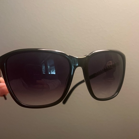 Balmain Sunglasses Chain Link Sturdy great condition - Picture 7 of 10